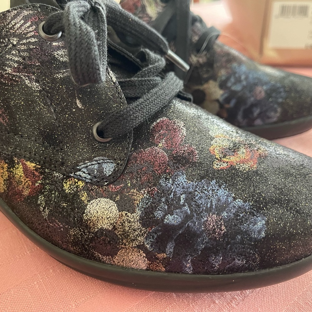 Brand new Semler shoes
